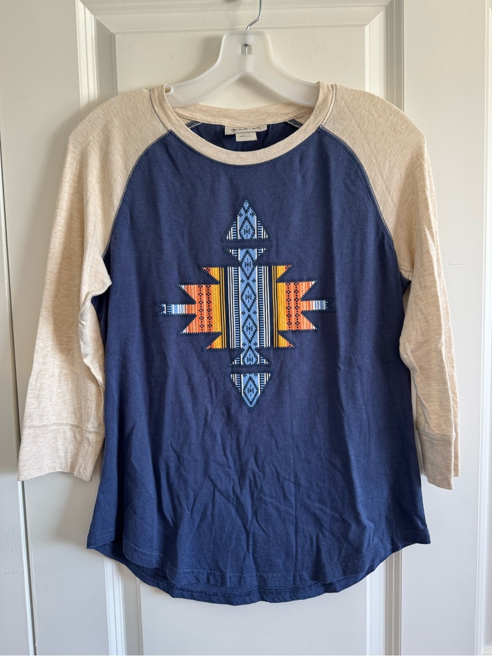 Ariat Blue Raglan 3/4 Sleeve Tee with Cream Sleeves - Picture 2 of 5